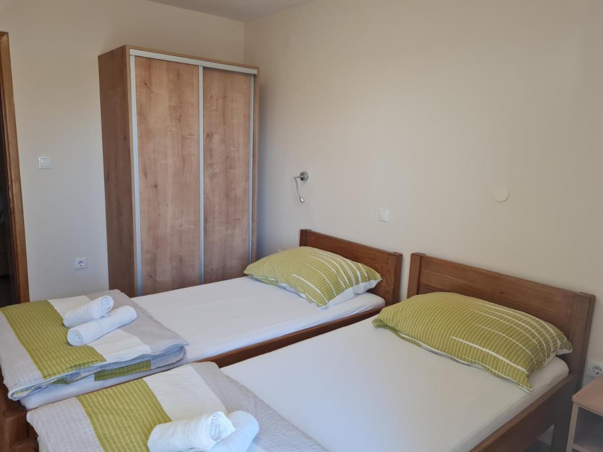 Apartment Lavanda Стариград-Пакленица Екстериор снимка