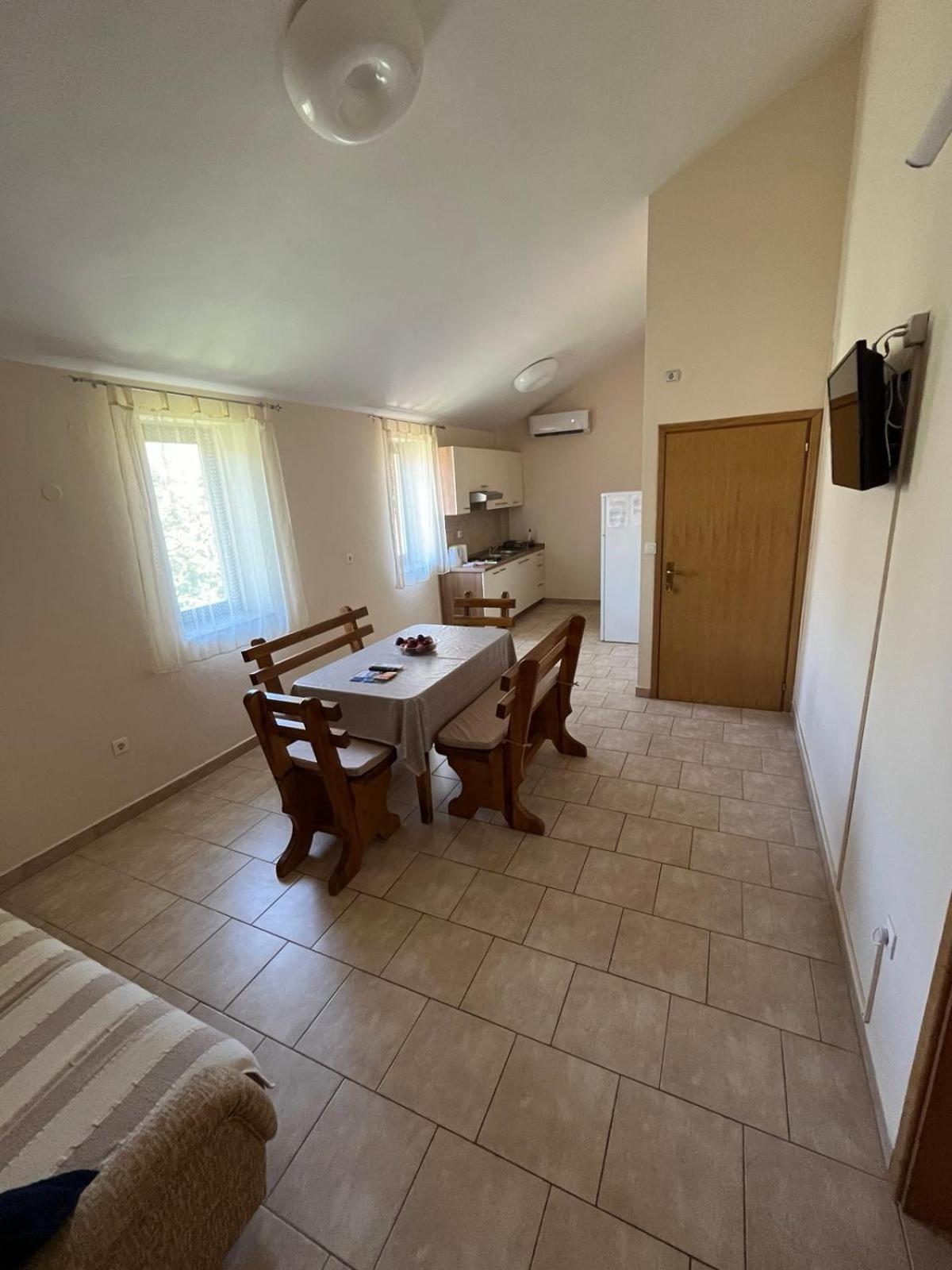 Apartment Lavanda Стариград-Пакленица Екстериор снимка