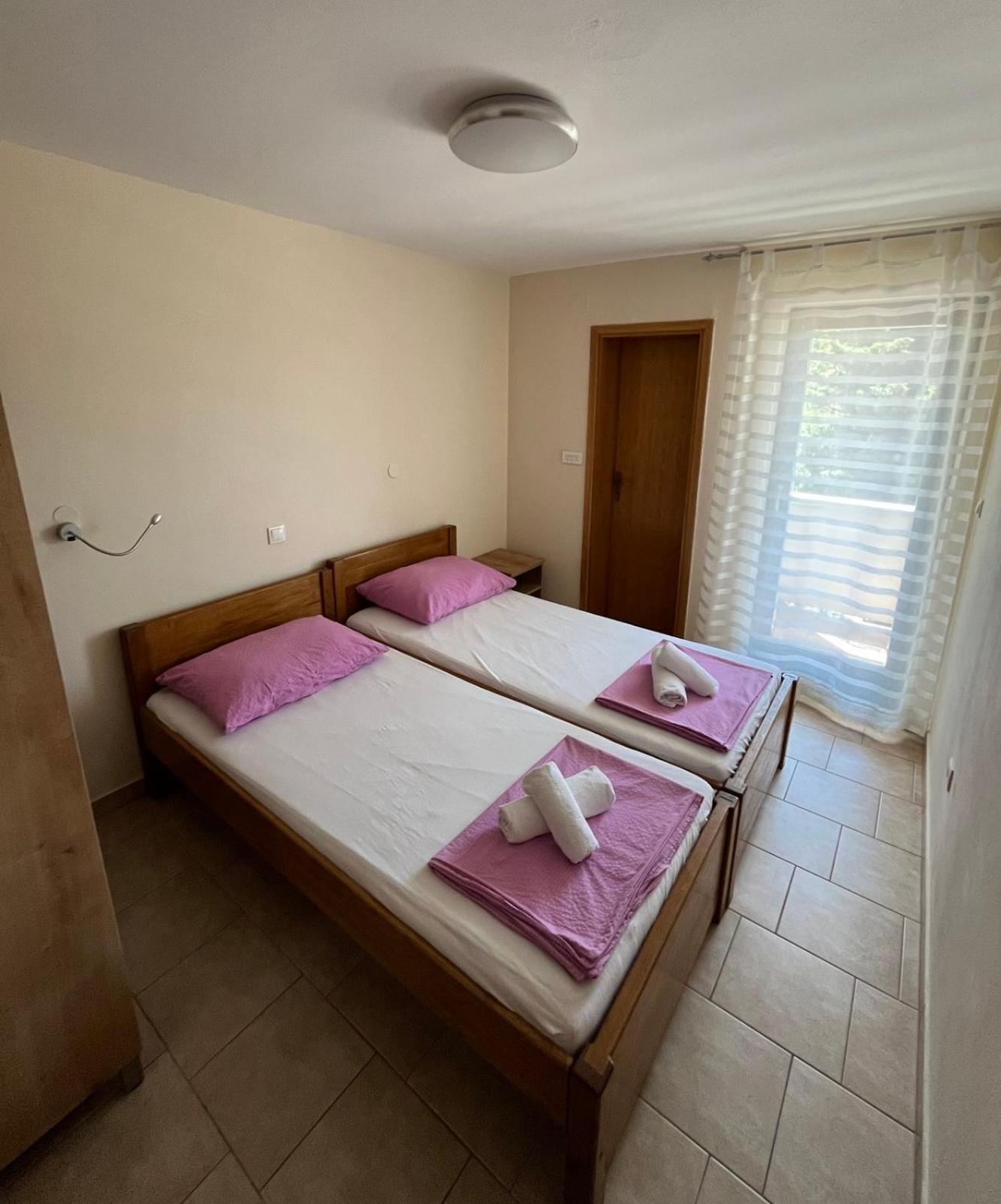 Apartment Lavanda Стариград-Пакленица Екстериор снимка