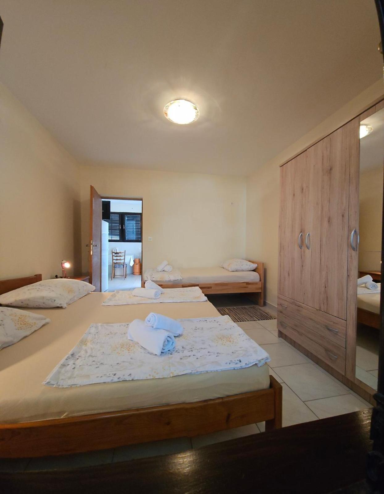 Apartment Lavanda Стариград-Пакленица Екстериор снимка