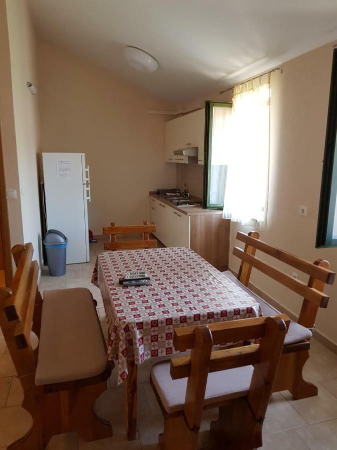 Apartment Lavanda Стариград-Пакленица Екстериор снимка